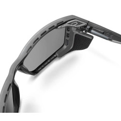 Brilles SHIELD, Spectron 4