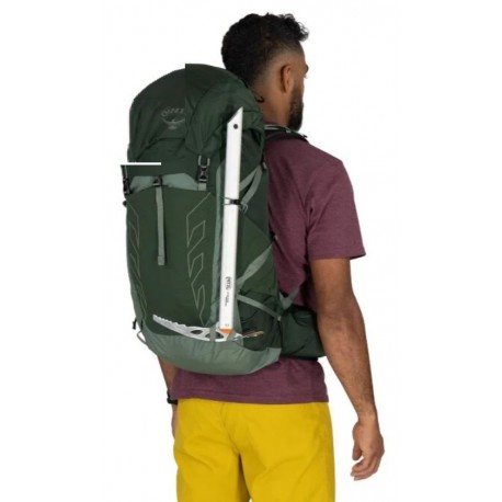 TALON 33 backpack